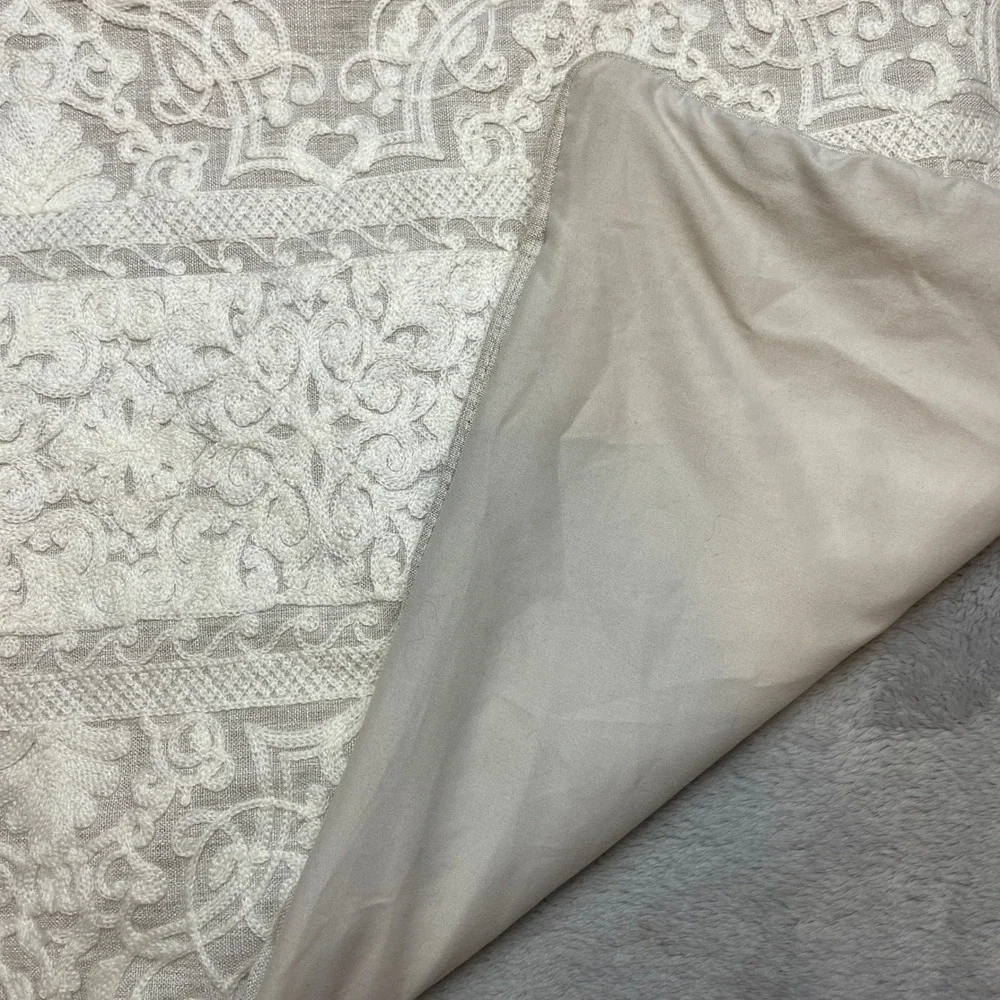 2 J Queen Damask Embroidered Pillow Shams Size King Beige Laura Lynn Regency